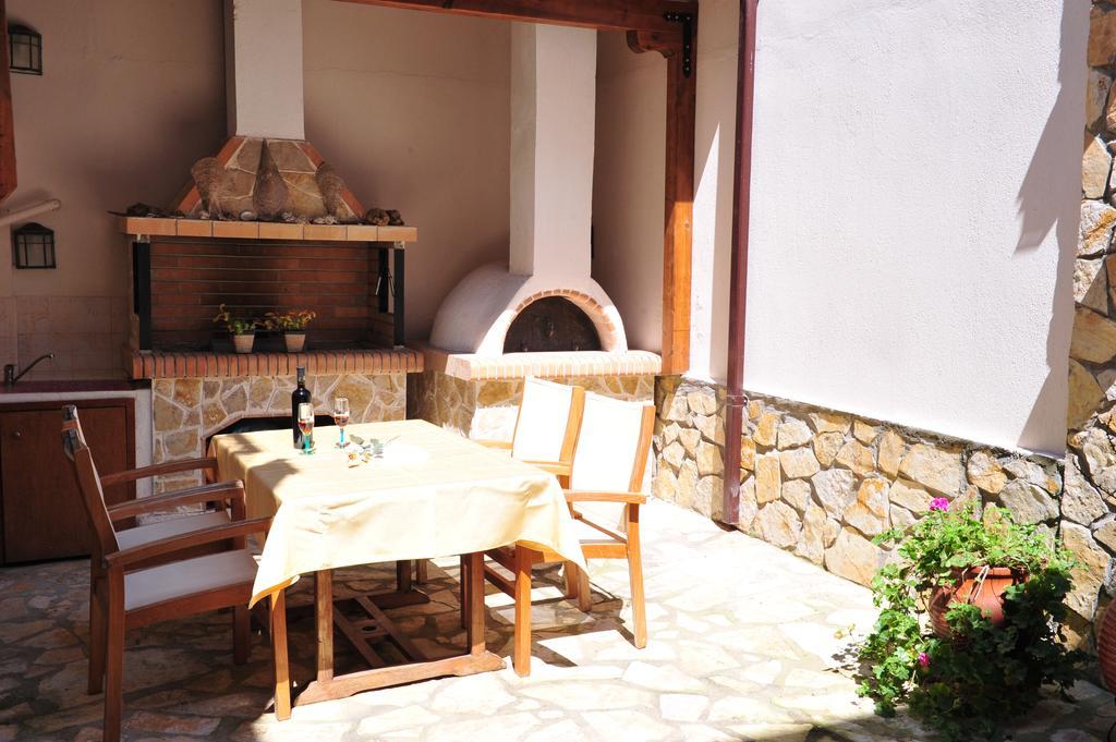 Apartament Pansion Evi Amoliani Zewnętrze zdjęcie